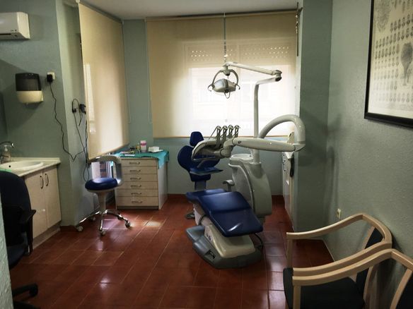 Gavadent Clínica Dental Dr. Valencia interior de consultorio
